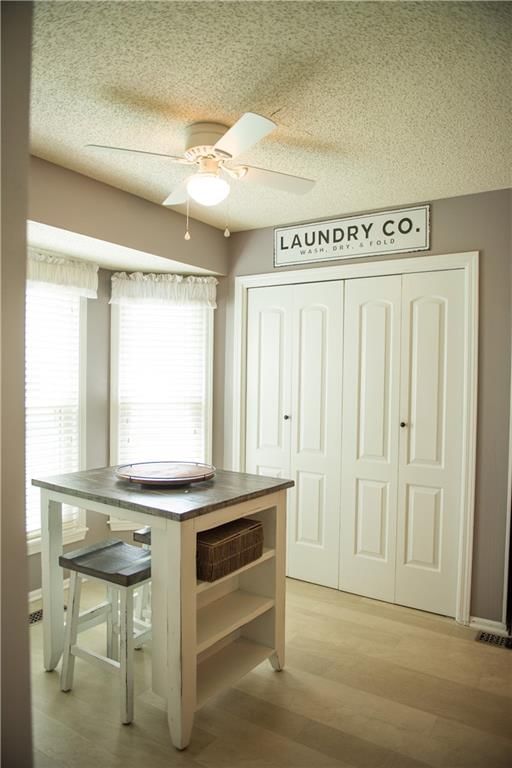 125 SE Ridgeview Drive — photo 8
