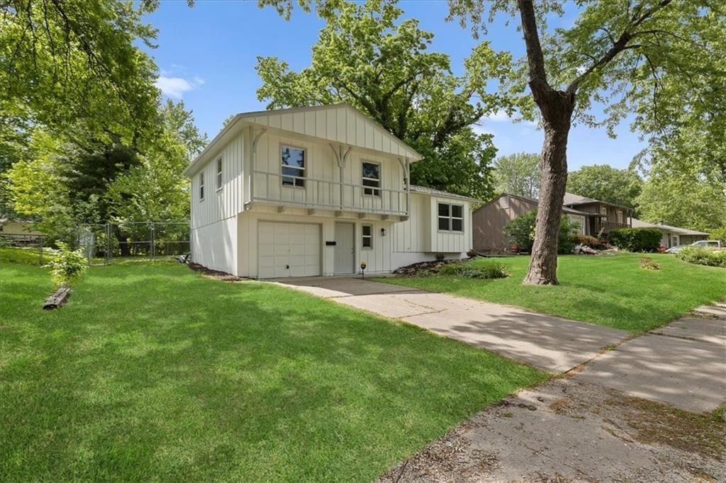 13416 Belmead Avenue — photo 2