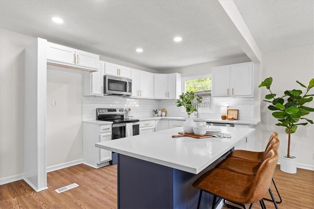 13416 Belmead Avenue — photo 11