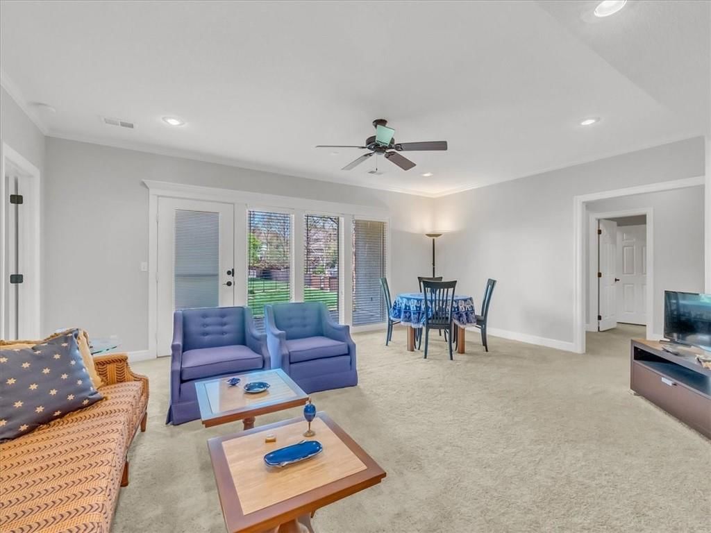 12552 Farley Street — photo 16