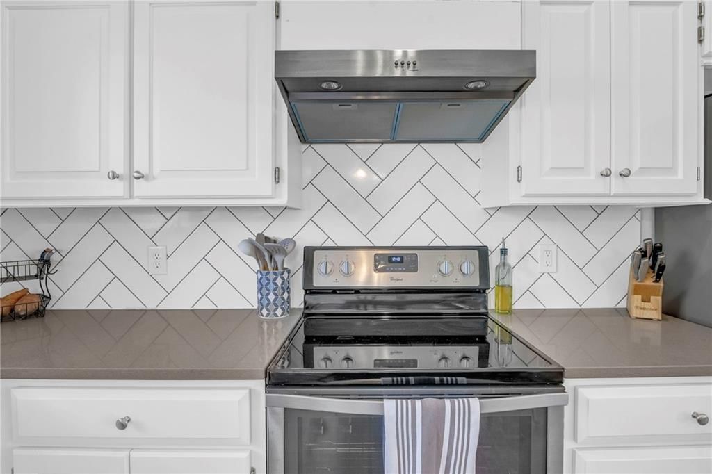 21226 W 120TH Street — photo 9