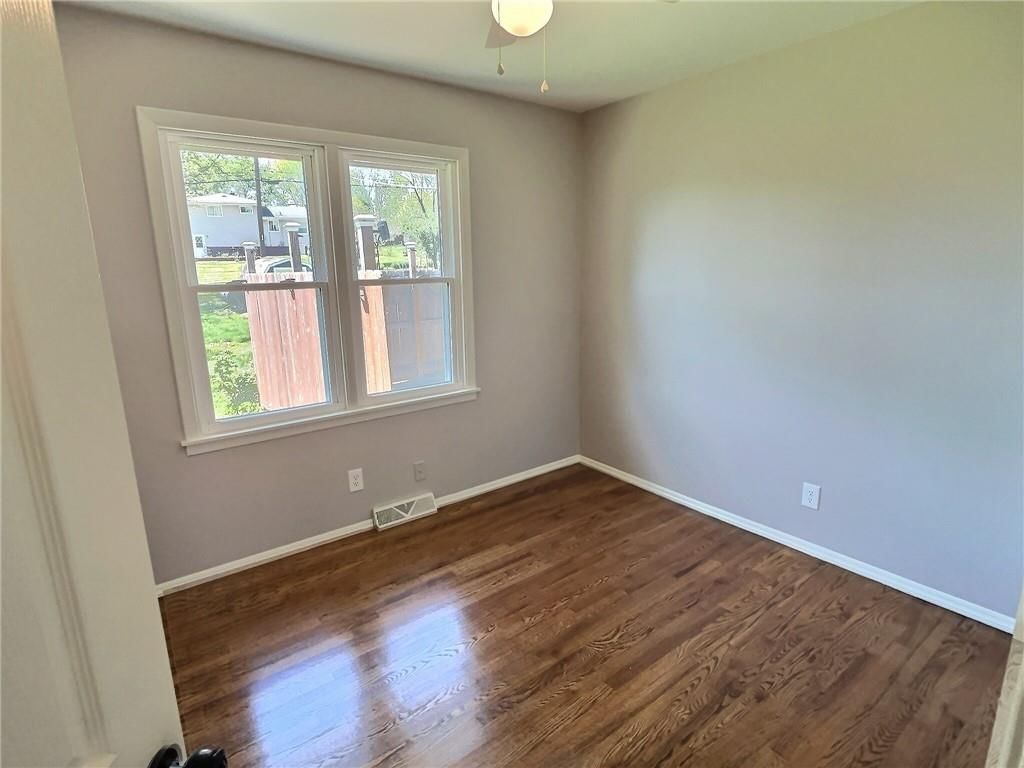 7404 N Highland Avenue — photo 7