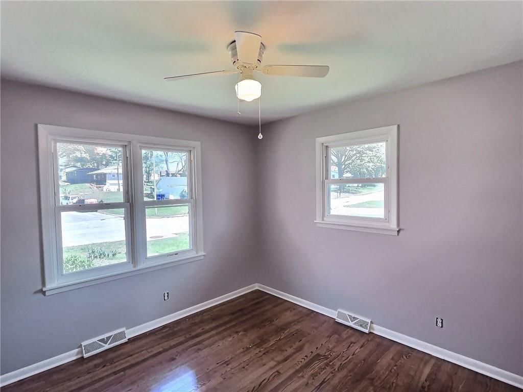 7404 N Highland Avenue — photo 8