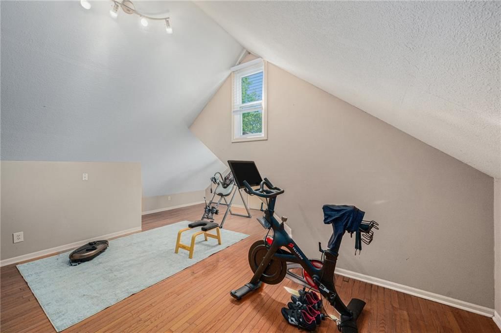 18504 Fightmaster Road — photo 28