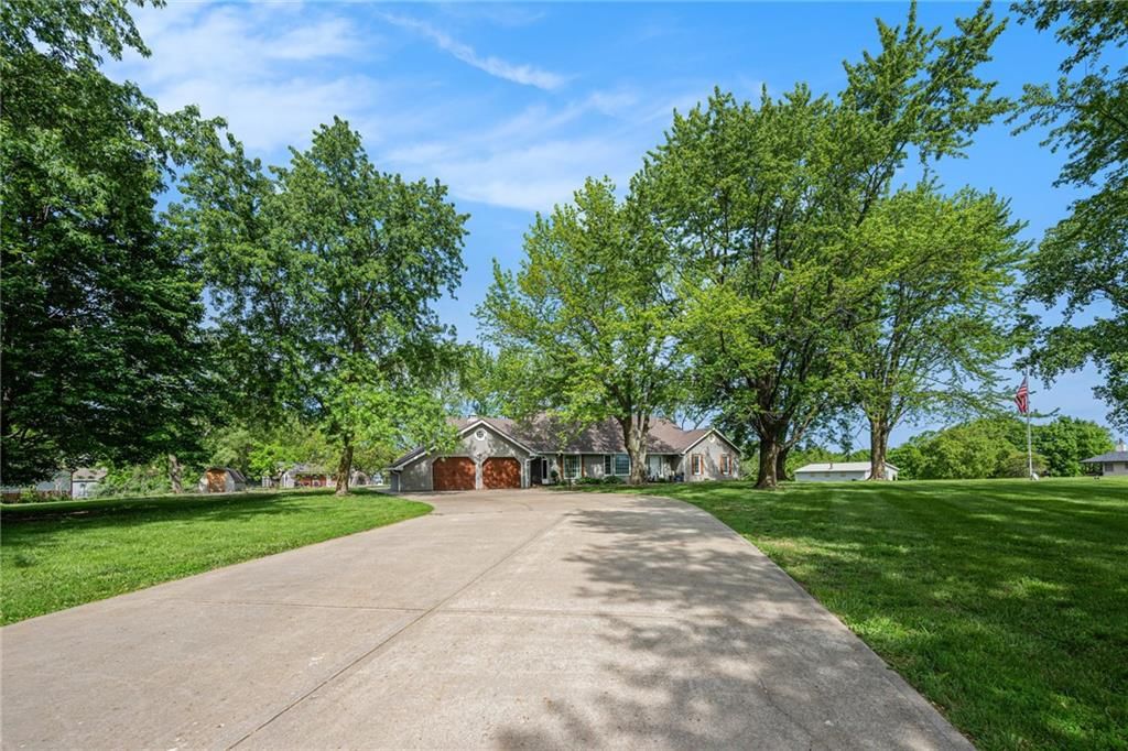 18504 Fightmaster Road — photo 4