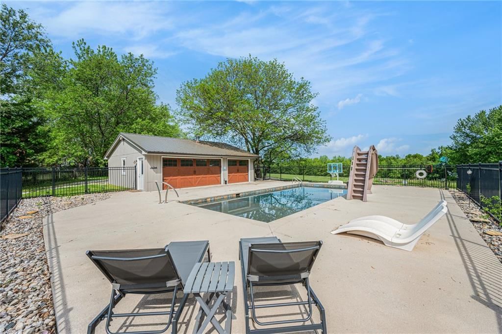 18504 Fightmaster Road — photo 35