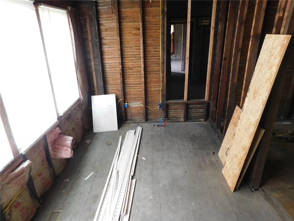 203 W Quincy Street — photo 5