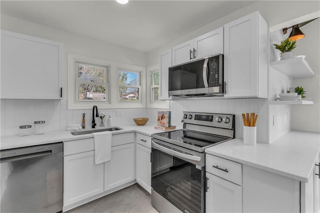 1006 NE 67th Street — photo 11