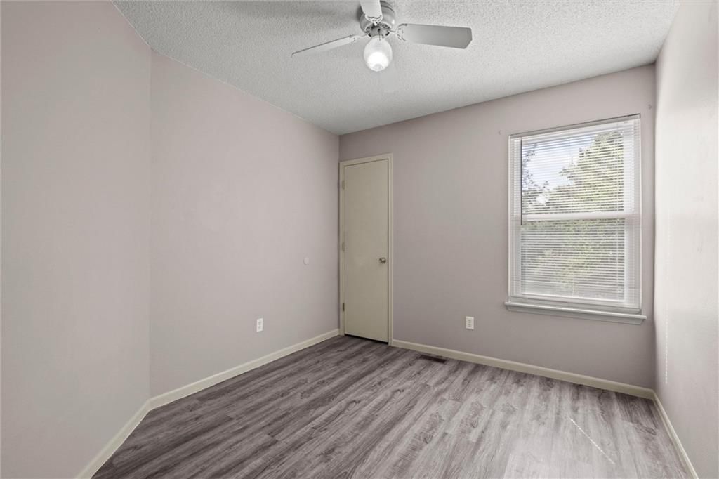 5618 N Anita Avenue — photo 21
