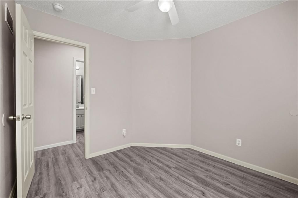 5618 N Anita Avenue — photo 22