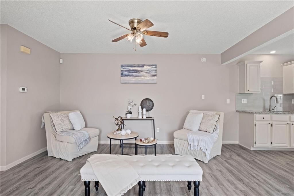 5618 N Anita Avenue — photo 8
