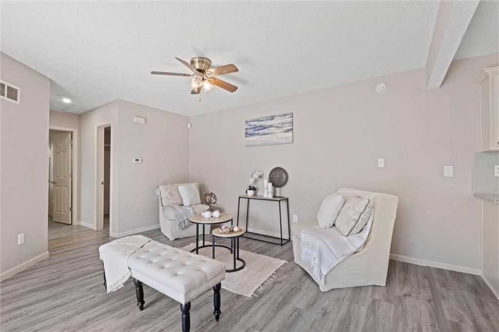 5618 N Anita Avenue — photo 9