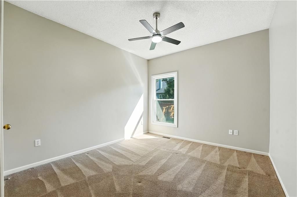 22405 W 52nd Terrace — photo 29