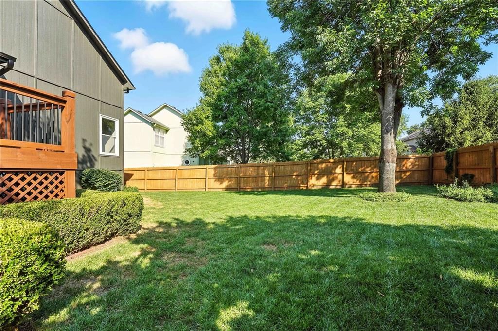 22405 W 52nd Terrace — photo 43