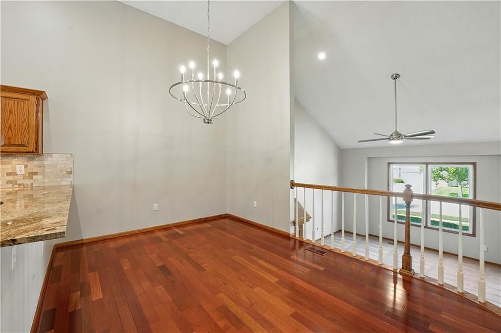 22405 W 52nd Terrace — photo 10