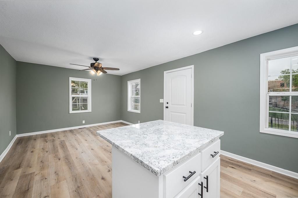 5511 Clark Avenue — photo 6