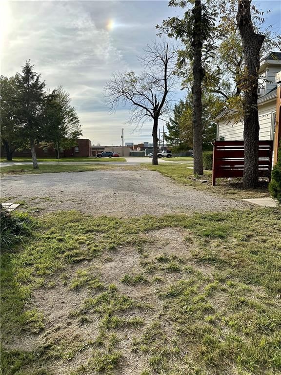 1325 S Cedar Street — photo 24