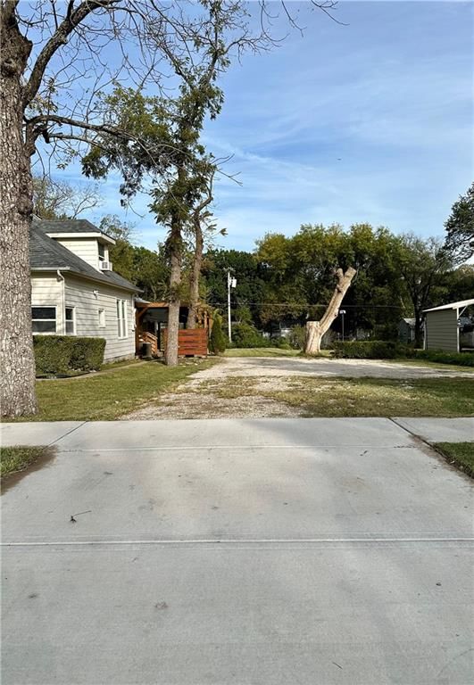 1325 S Cedar Street — photo 27