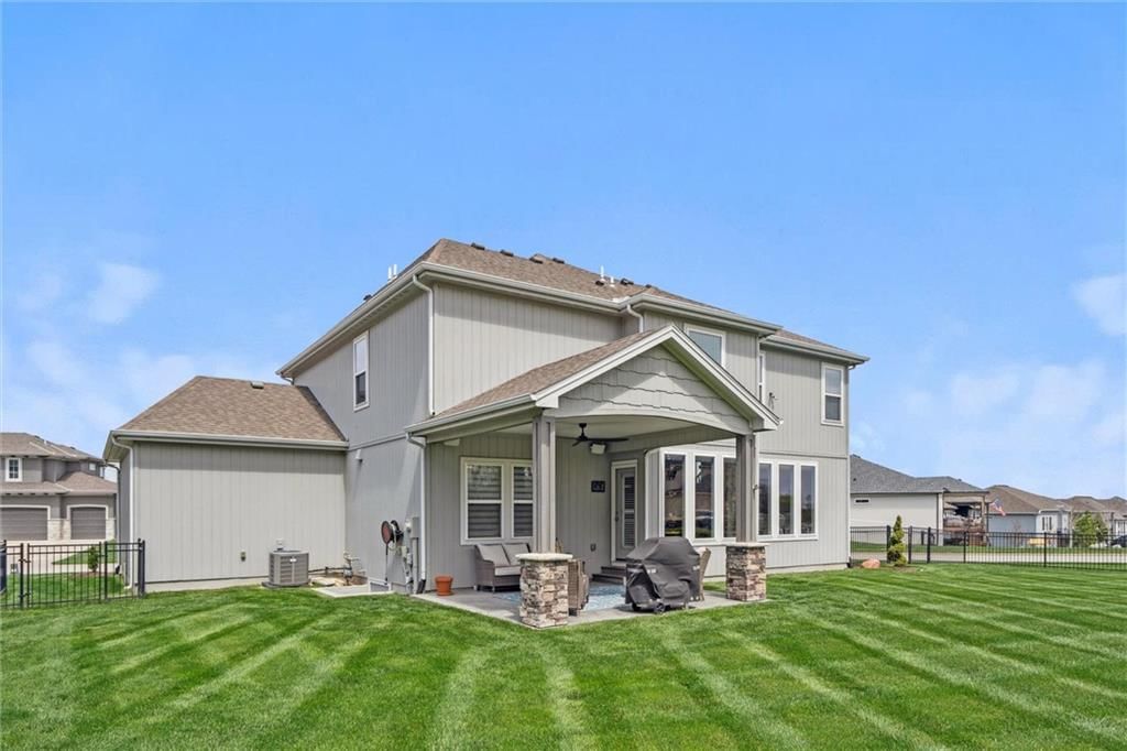 1801 SW Blackstone Place — photo 19