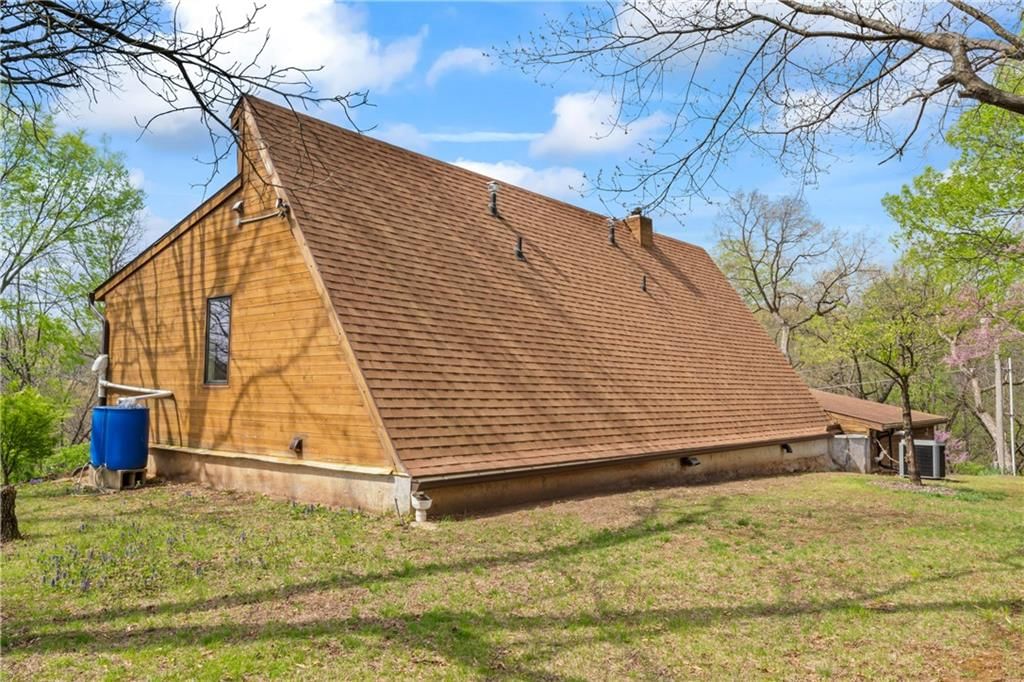 9016 Riverview Avenue — photo 11