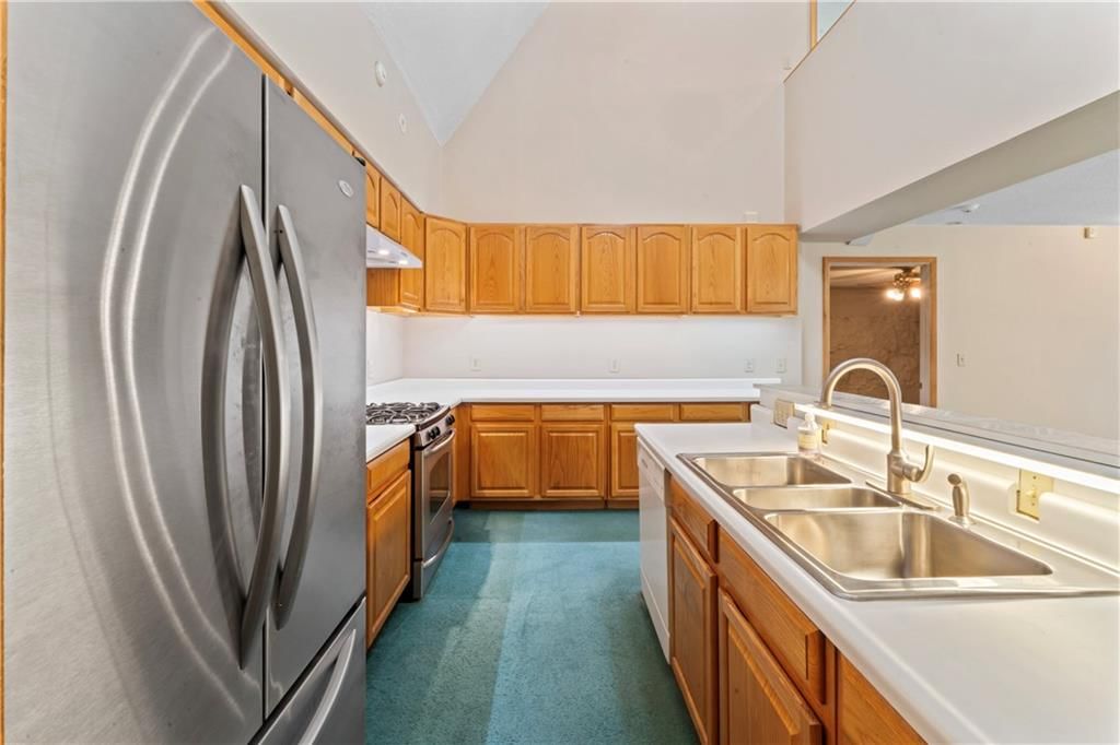 9016 Riverview Avenue — photo 31
