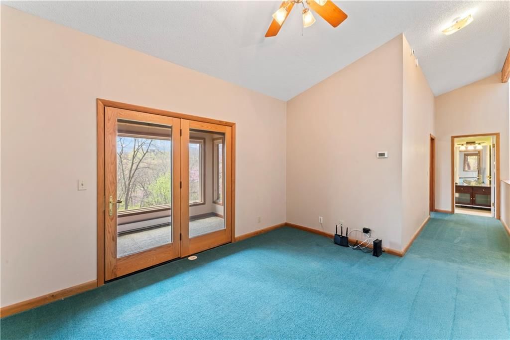 9016 Riverview Avenue — photo 48