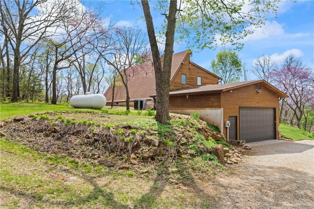 9016 Riverview Avenue — photo 9