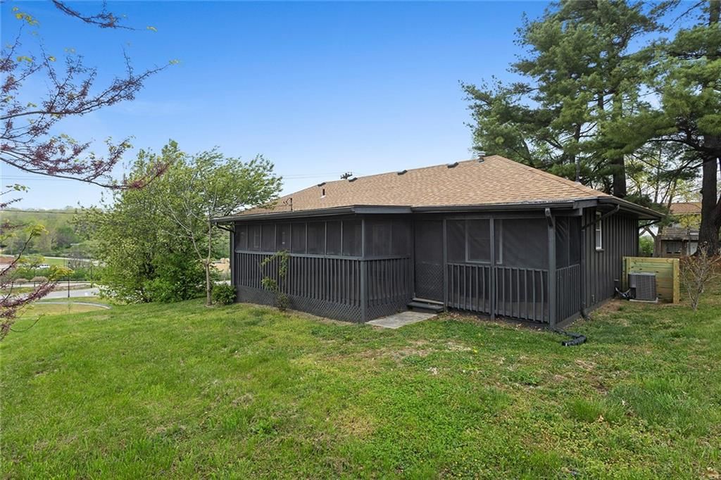 11301 E PARK Street — photo 25