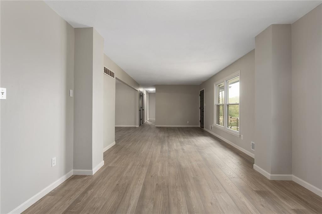 11301 E PARK Street — photo 4