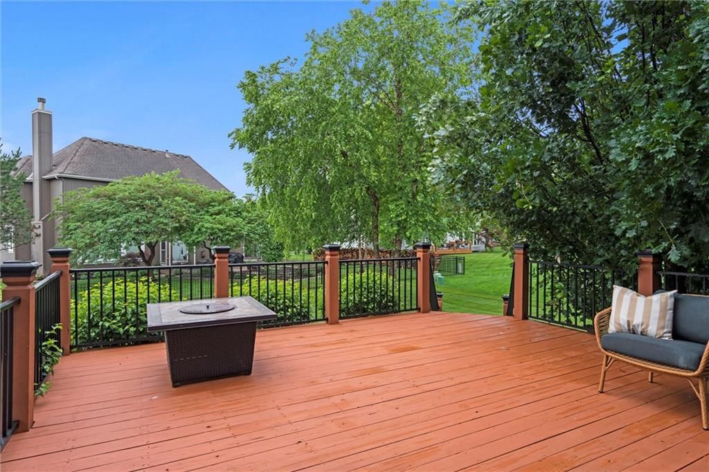 14215 W 157 Terrace — photo 38