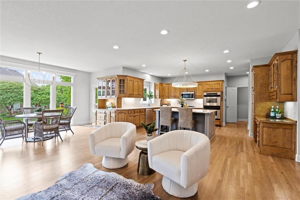 14215 W 157 Terrace — photo 9