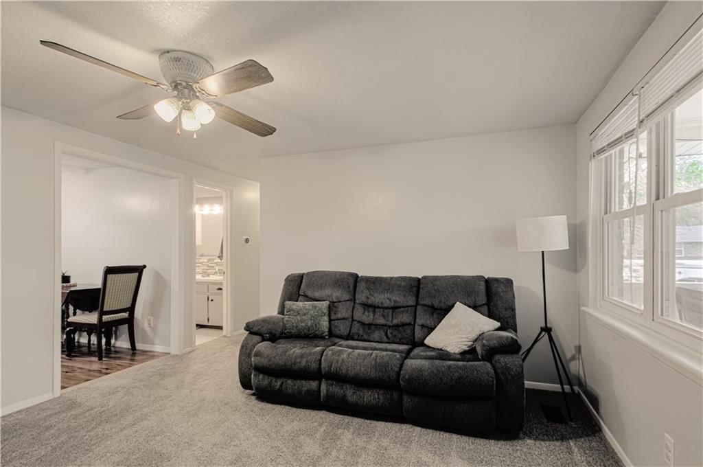 5916 NE 45th Terrace — photo 5