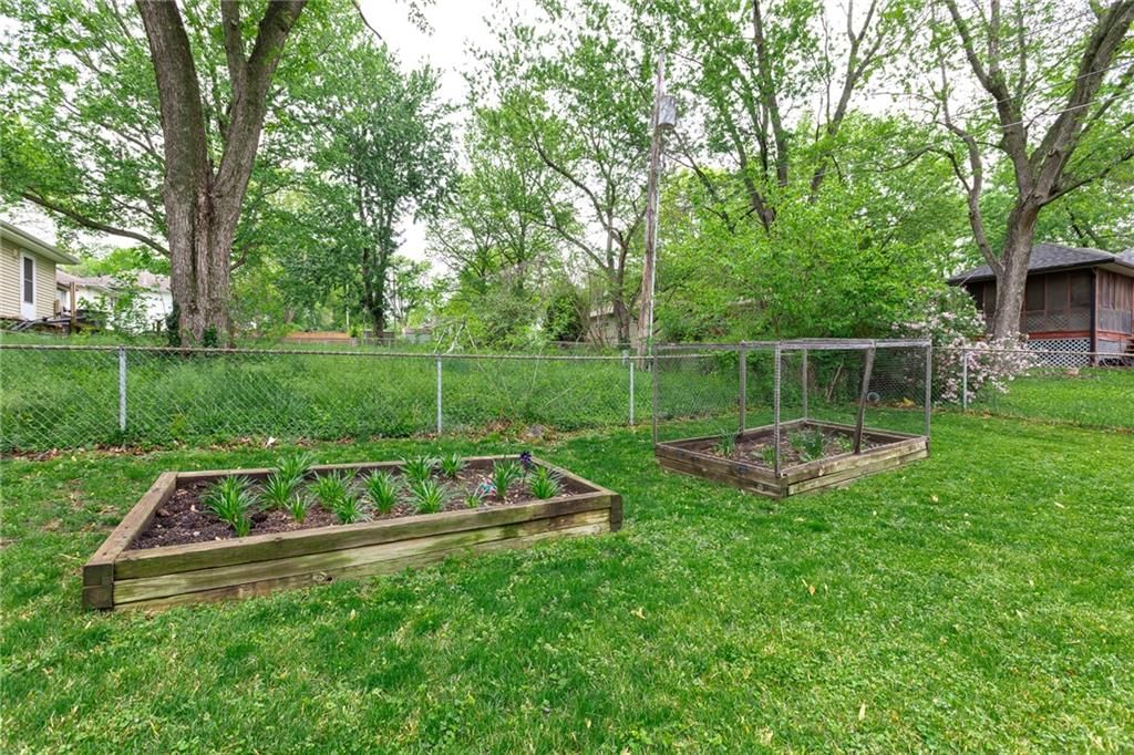 11906 E 58 Street — photo 28