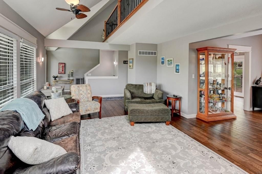 218 NW Aspen Street — photo 21