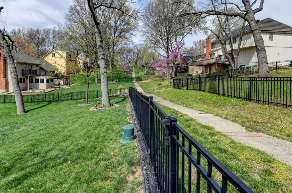 218 NW Aspen Street — photo 7