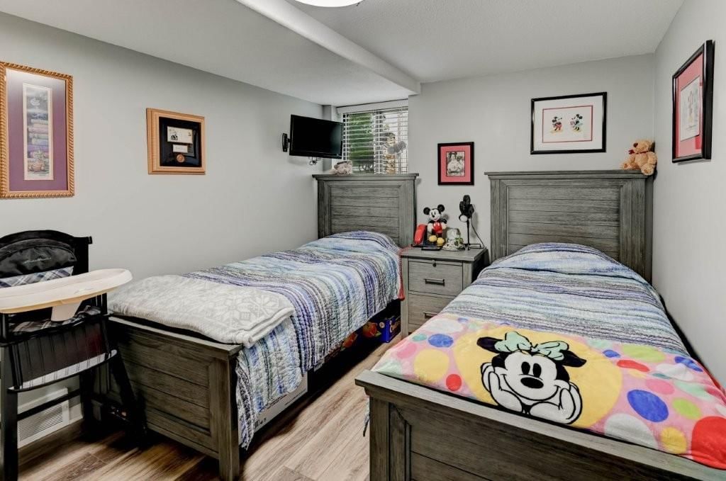 218 NW Aspen Street — photo 64