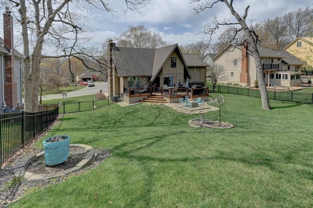 218 NW Aspen Street — photo 8