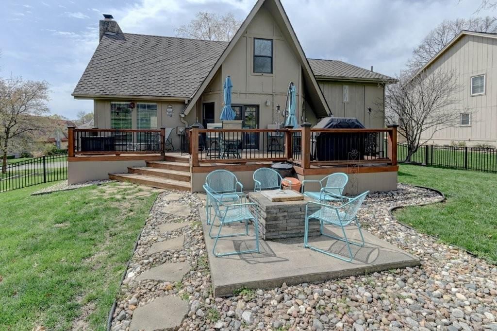 218 NW Aspen Street — photo 9