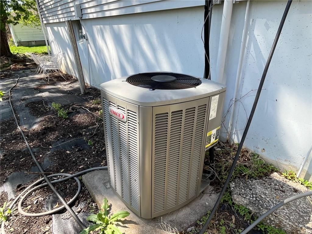 6109 Trott Road — photo 8