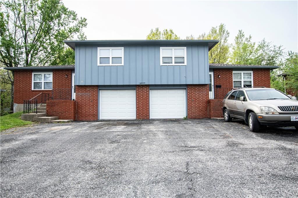607 NE Chipman Road, Lee's Summit, MO
