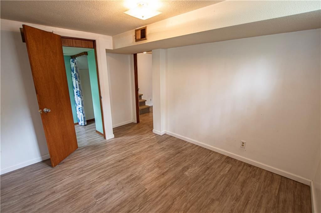 607 NE Chipman Road — photo 18