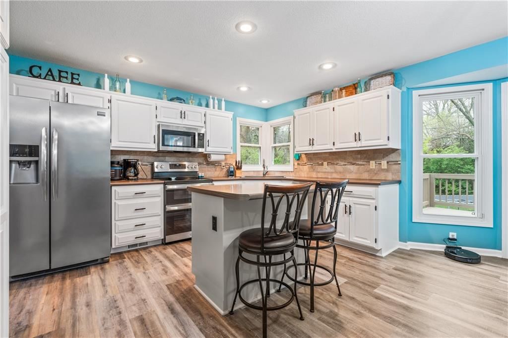 901 NW Pennington Court — photo 11