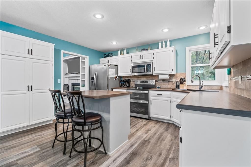 901 NW Pennington Court — photo 12