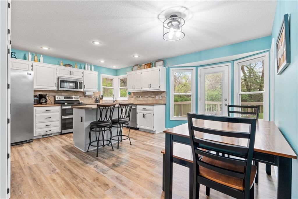 901 NW Pennington Court — photo 15
