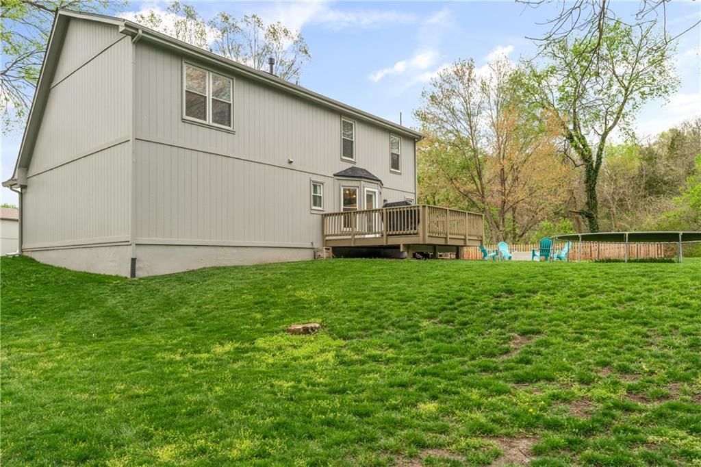 901 NW Pennington Court — photo 35