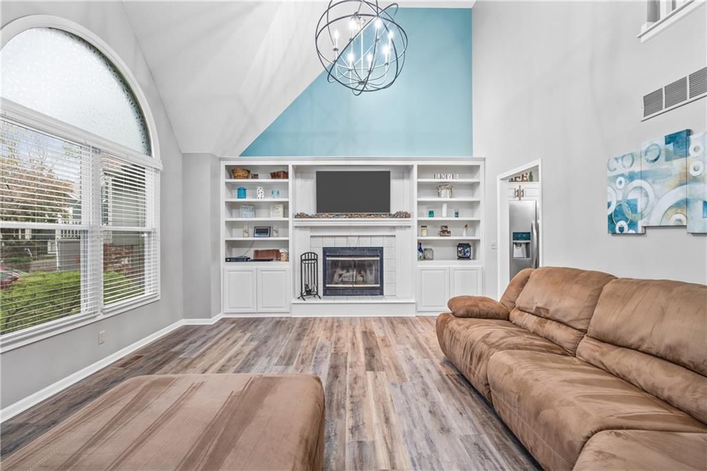 901 NW Pennington Court — photo 5