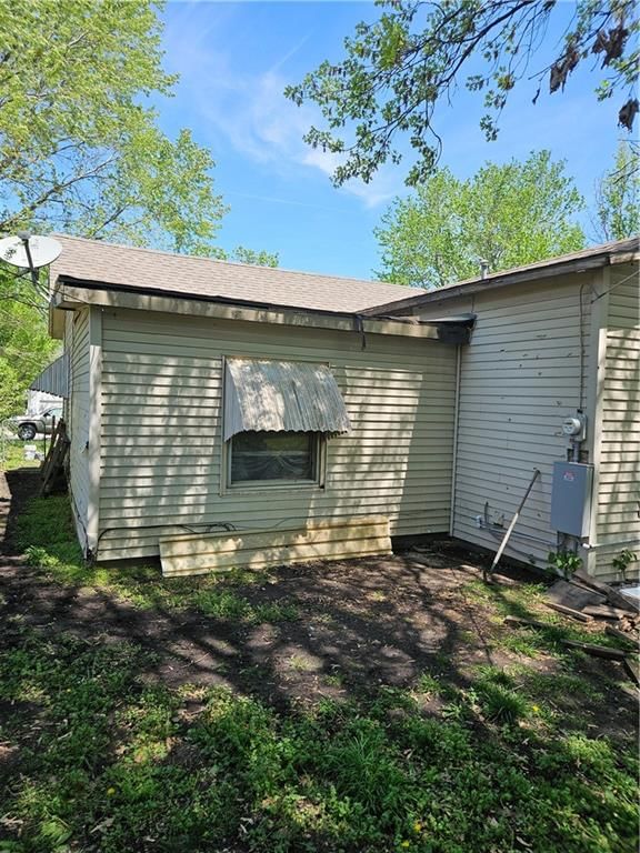1220 E Elm Street — photo 6