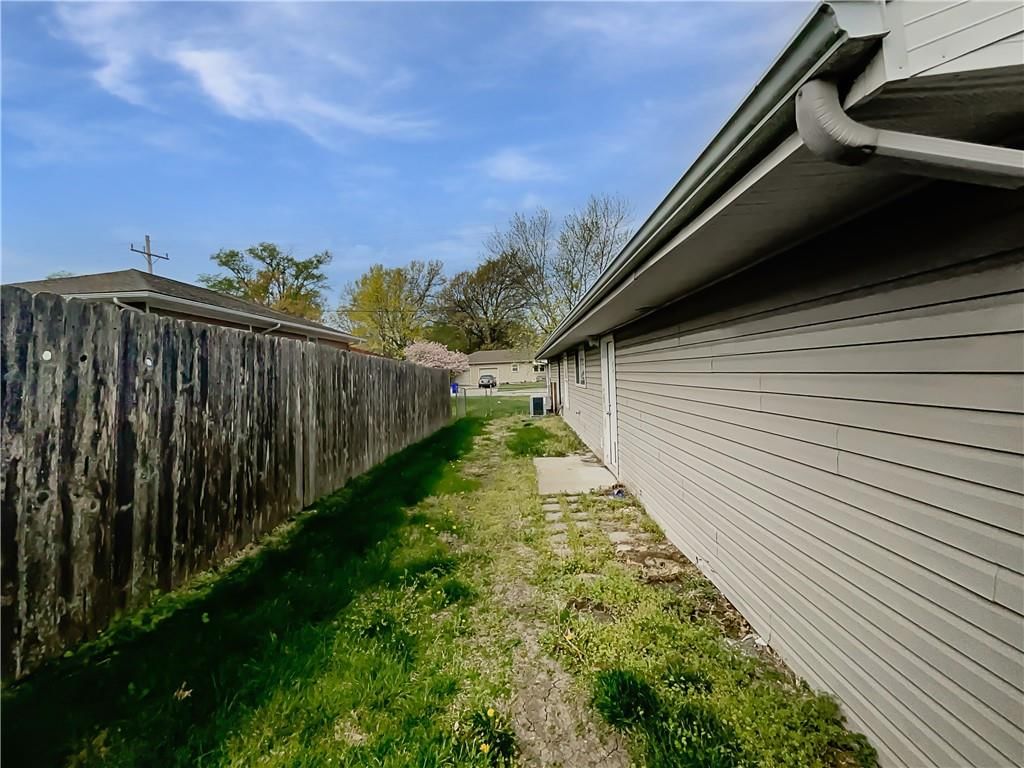 1503 E Park Street — photo 8