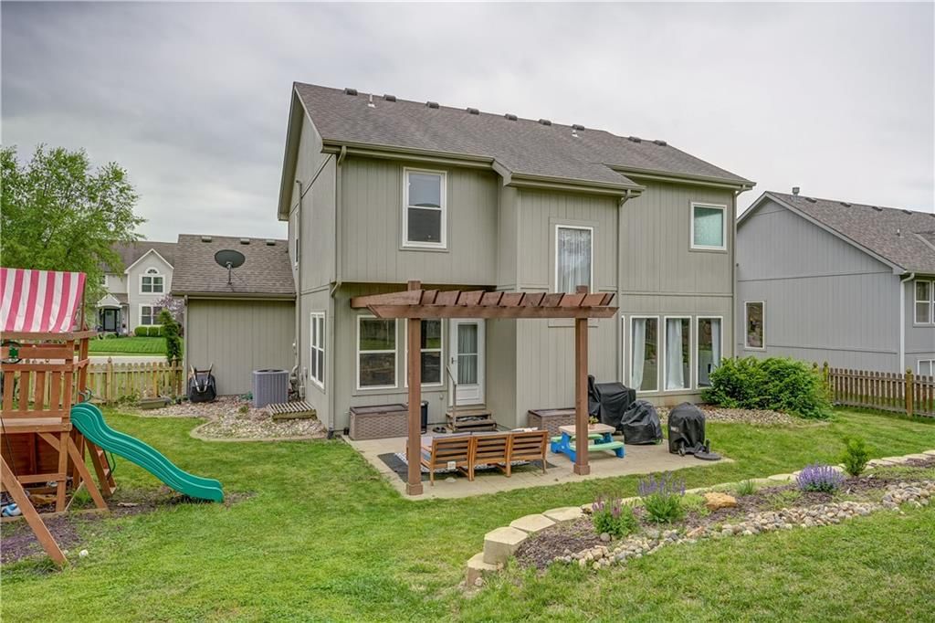 2344 SW River Spring Road — photo 33