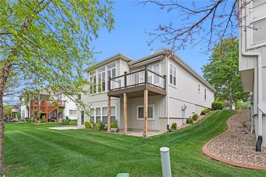 4828 SW Leafwing Drive — photo 32